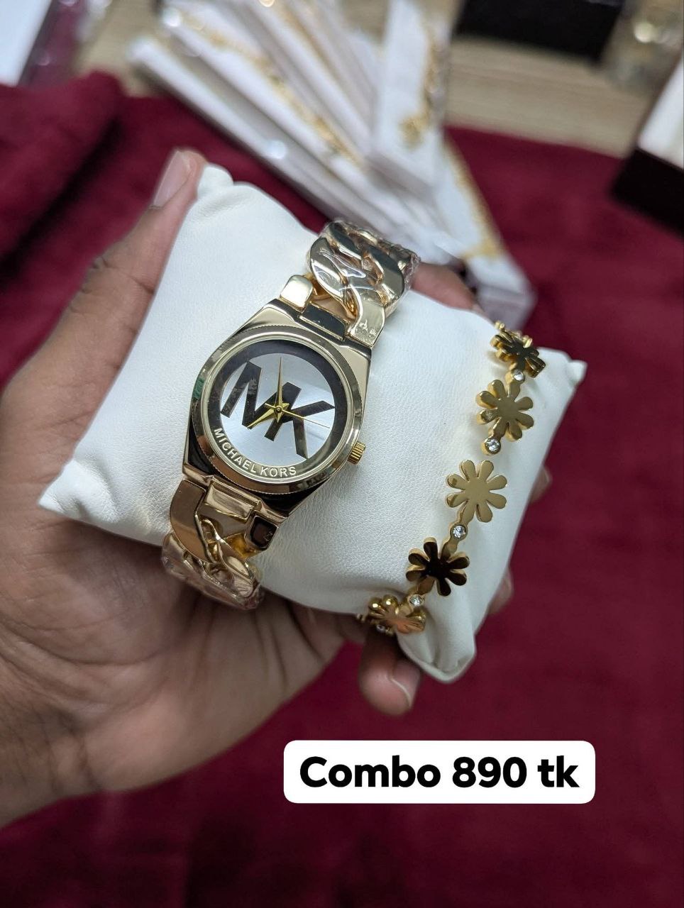 Inspired by MICHAEL KORS Stainless Steel fashionable Men's Or Ladis watches 501
